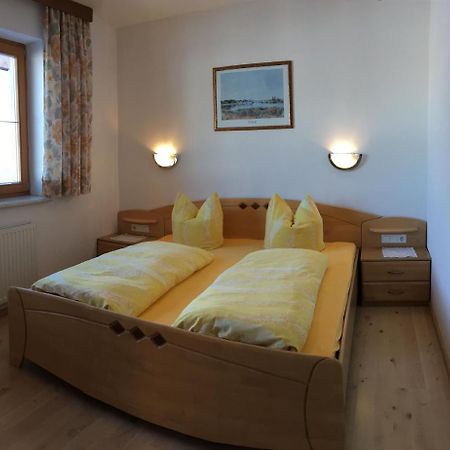 Ferienwohnung Halder ノイシュティフト・イム・シュトゥーバイタール エクステリア 写真