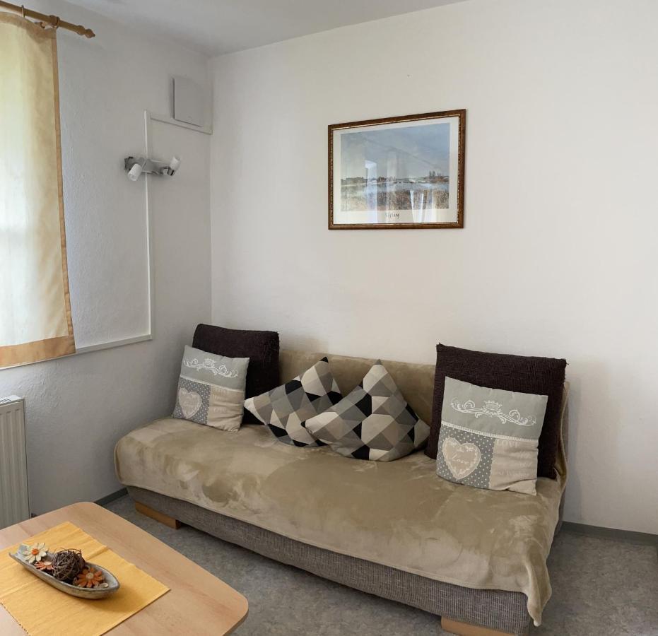 Ferienwohnung Halder ノイシュティフト・イム・シュトゥーバイタール エクステリア 写真