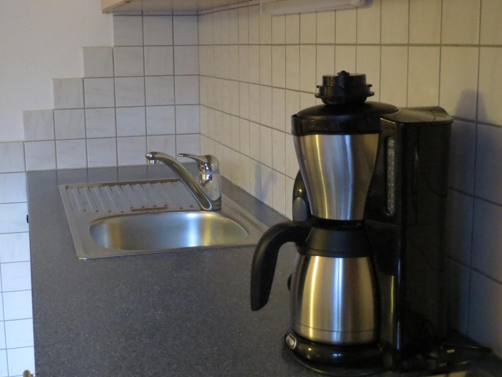 Ferienwohnung Halder ノイシュティフト・イム・シュトゥーバイタール エクステリア 写真