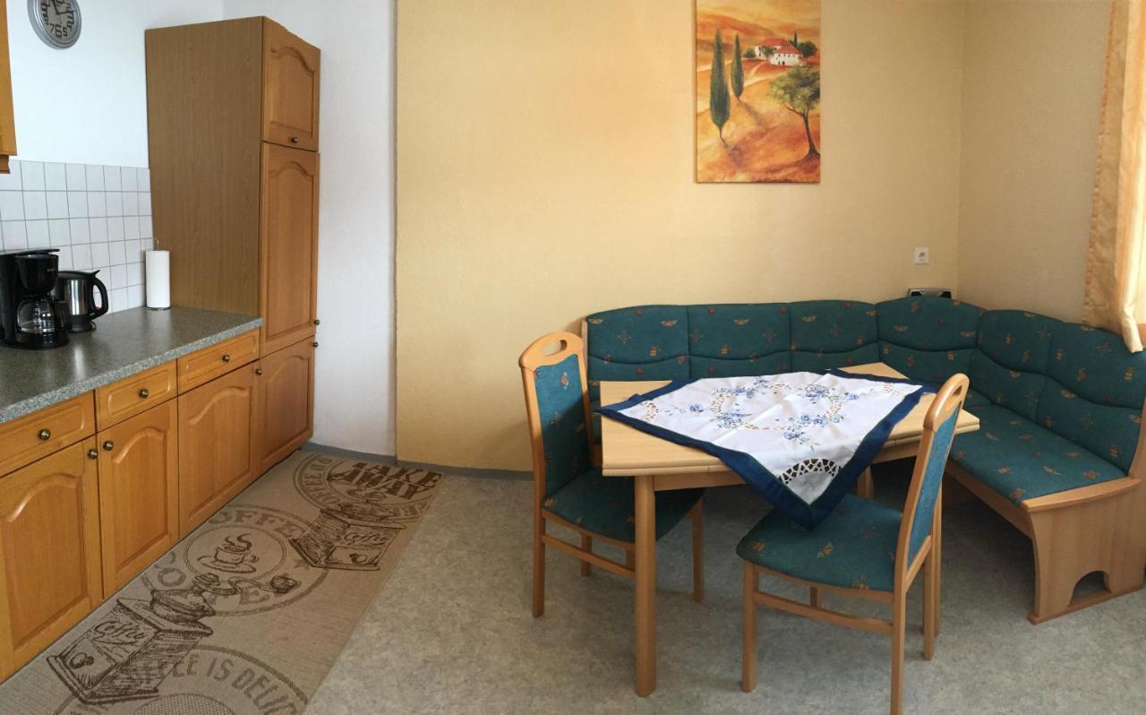 Ferienwohnung Halder ノイシュティフト・イム・シュトゥーバイタール エクステリア 写真