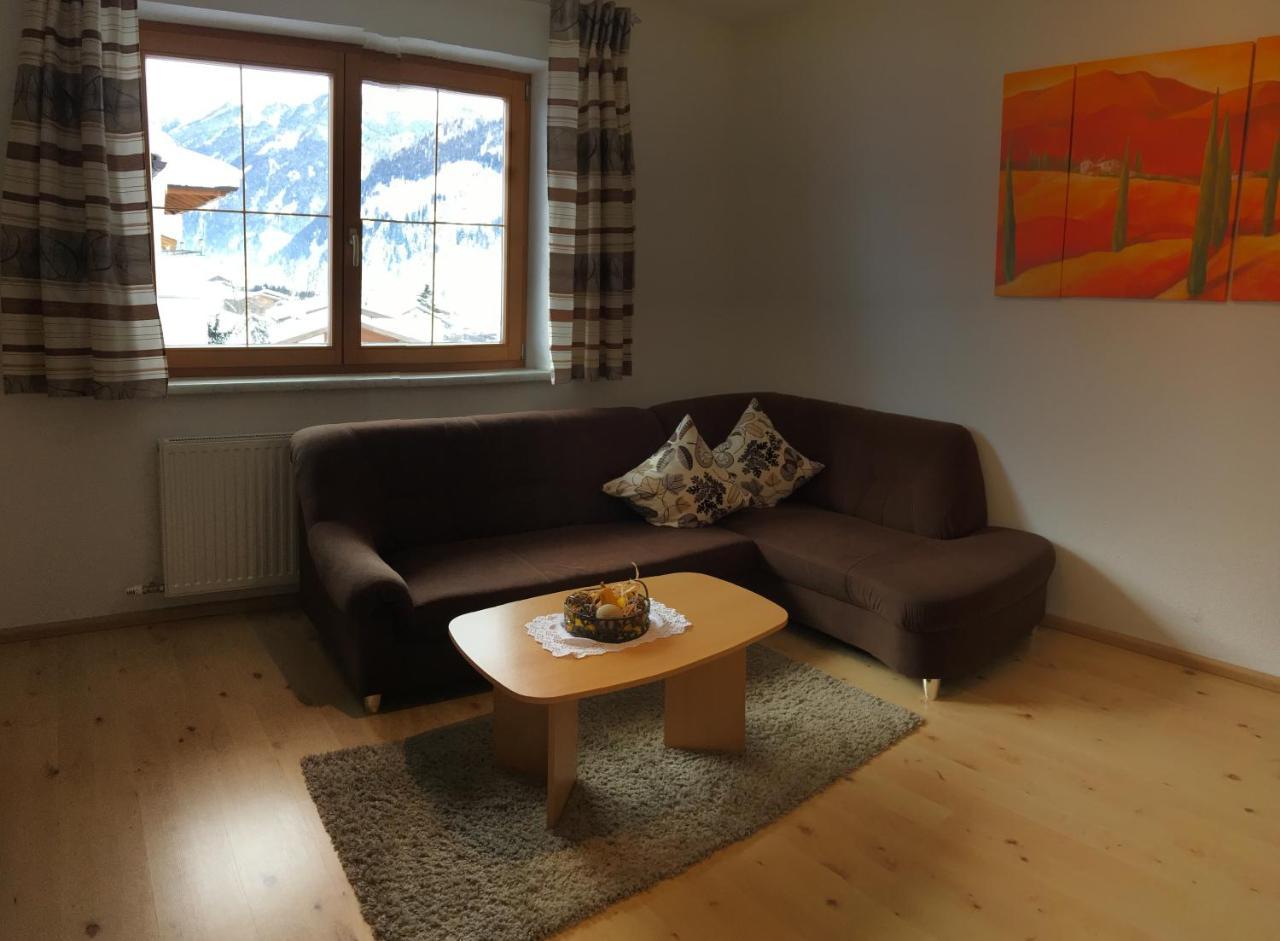 Ferienwohnung Halder ノイシュティフト・イム・シュトゥーバイタール エクステリア 写真
